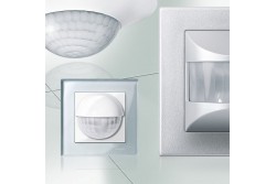 MERTEN KERET EGYES ALUMÍNIUM (M-PLAN)
MTN486160
MERTEN KERET EGYES ALUMÍNIUM (M-PLAN)
MTN486160